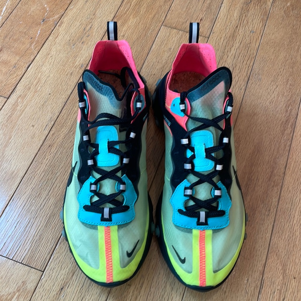 Men’s Nike React Element